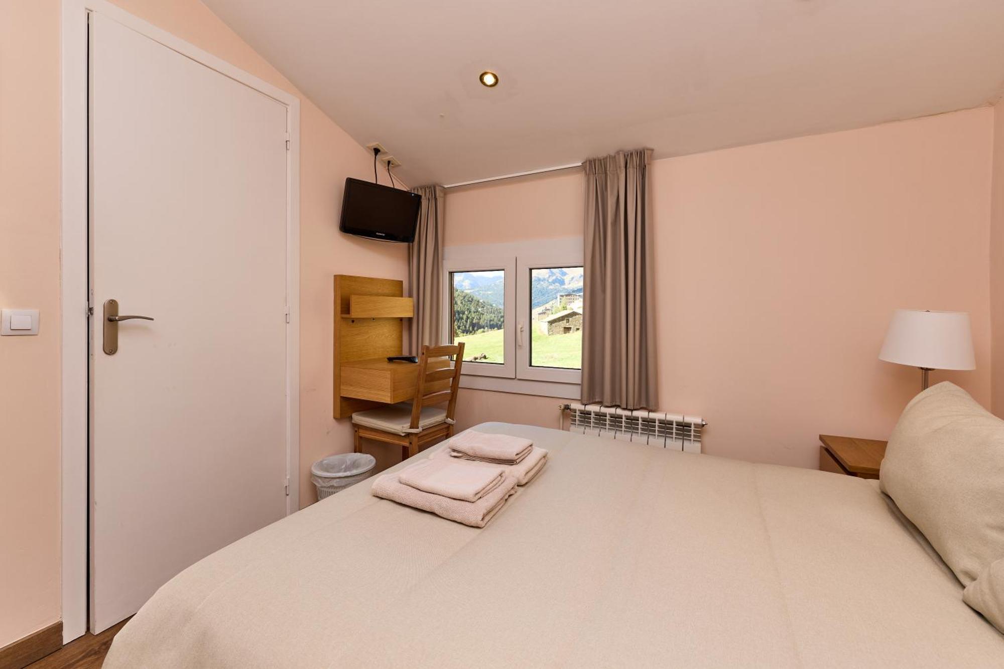 Hotel Peretol Soldeu Bagian luar foto
